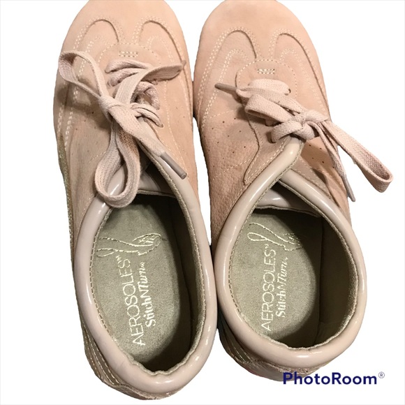 Aerosoles stitch N Turn leather wedge sneakers; EUC SEE DESCRIPTION/photos - Picture 9 of 9